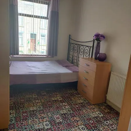Pensjonat Paradise Apartment- Female Only Bradford (West Yorkshire)