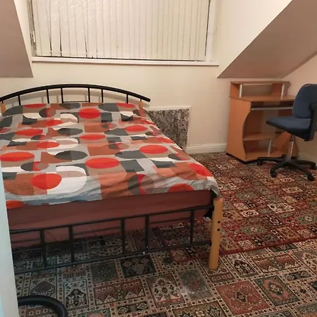 Paradise Apartment- Female Only Gasthof 3*