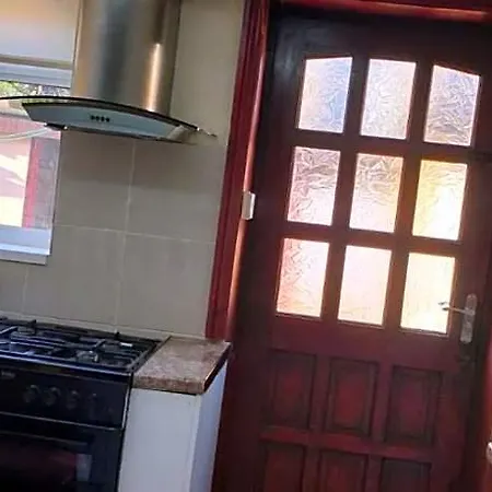 Pensión Paradise Apartment- Female Only