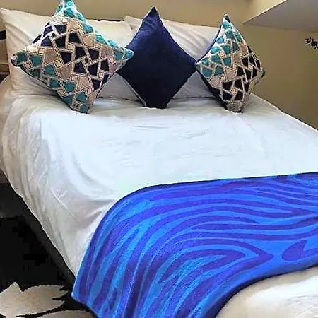 Paradise Apartment- Female Only Bradford (West Yorkshire)